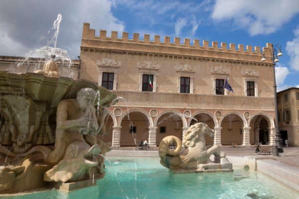 Nessun Dorma B&B Pesaro Exteriör bild